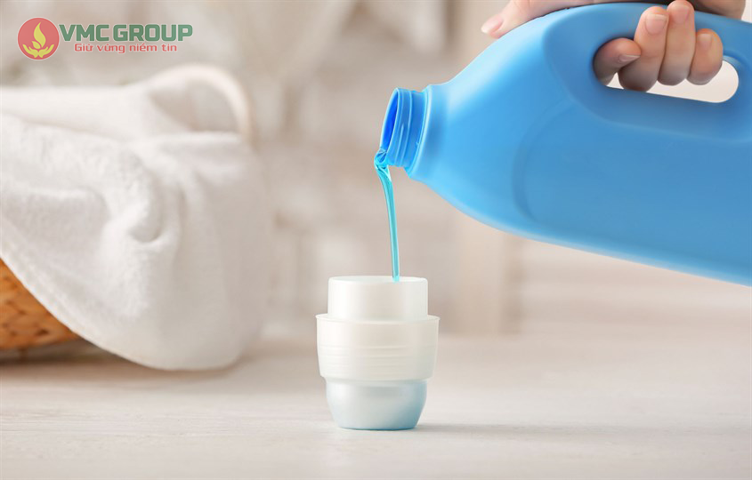 Nên lựa chọn nước giặt đậm đặc